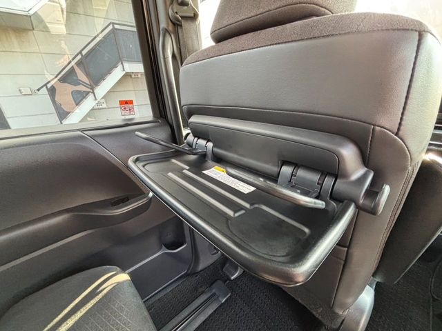 TOYOTA NOAH 2022 Image 31