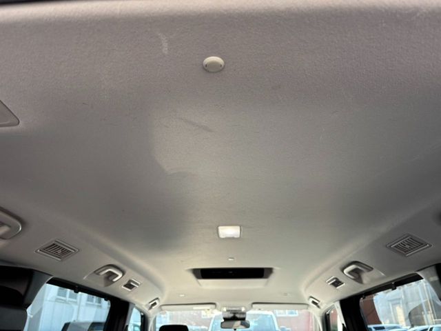 TOYOTA NOAH 2022 Image 31