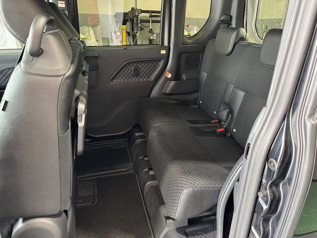 DAIHATSU TANTO CUSTOM 2021 Image 31