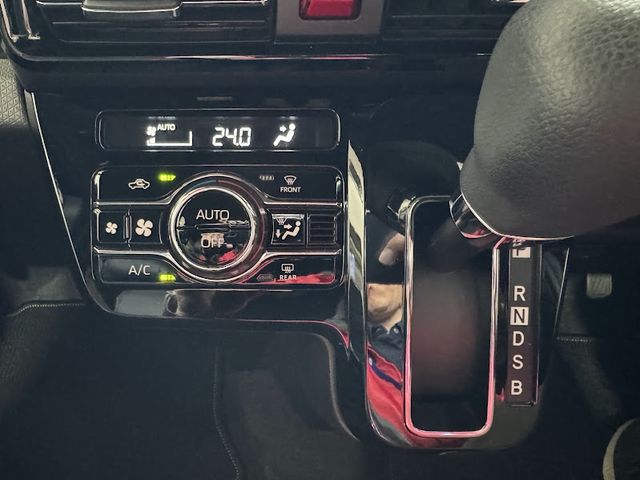 DAIHATSU TANTO CUSTOM 2021 Image 31