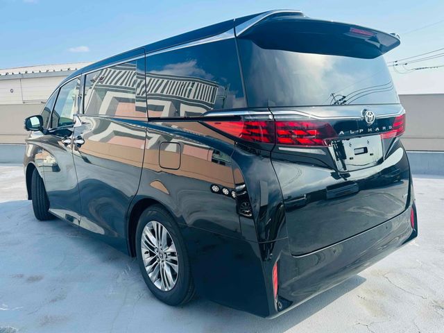 TOYOTA ALPHARD HYBRID 2026 Image 31