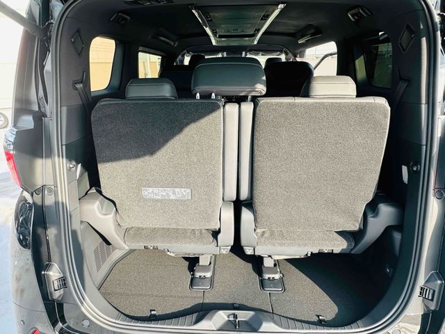 TOYOTA ALPHARD HYBRID 2026 Image 31