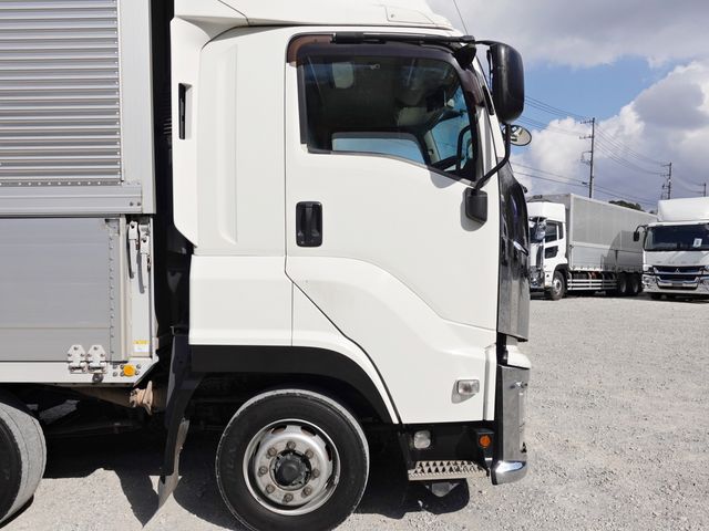 ISUZU GIGA 2017 Image 31