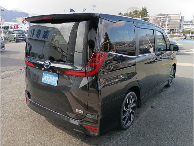 TOYOTA NOAH HYBRID 2022 Image 31