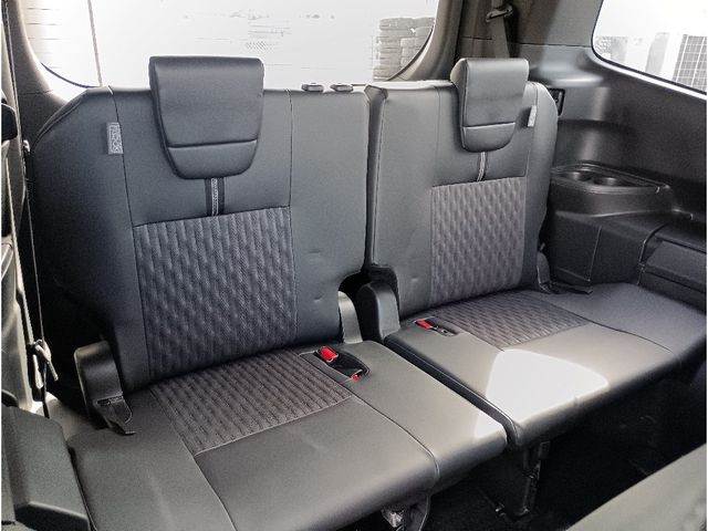 TOYOTA NOAH HYBRID 2022 Image 31