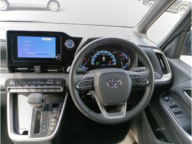 TOYOTA NOAH HYBRID 2022 Image 31