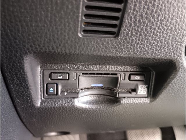 TOYOTA NOAH HYBRID 2022 Image 31