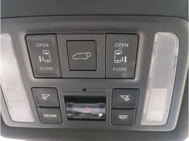 TOYOTA NOAH HYBRID 2022 Image 31