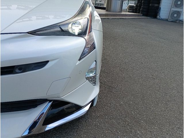 TOYOTA PRIUS 2016 Image 31