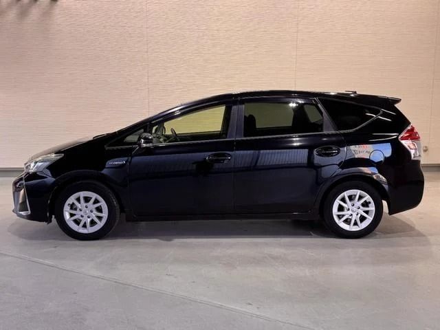 TOYOTA PRIUS ALPHA 2015 Image 31