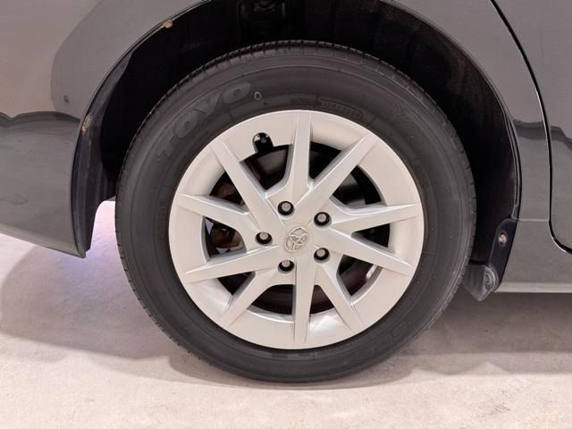 TOYOTA PRIUS ALPHA 2015 Image 31