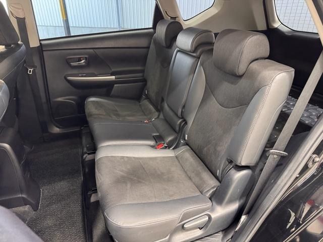 TOYOTA PRIUS ALPHA 2015 Image 31