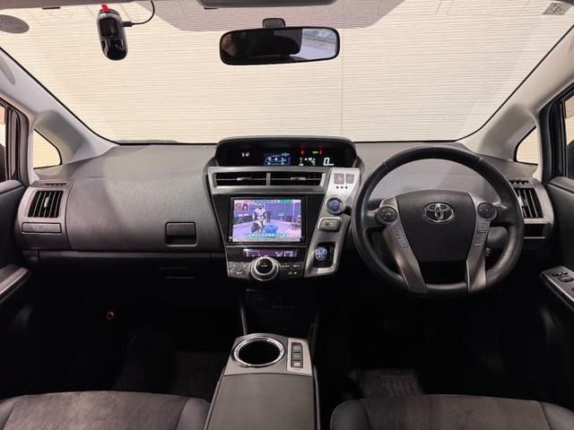 TOYOTA PRIUS ALPHA 2015 Image 31