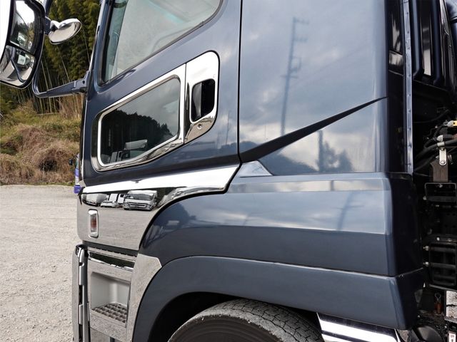 MITSUBISHI FUSOU SUPER GREAT 2019 Image 31