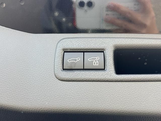 TOYOTA HARRIER HYBRID 2026 Image 31