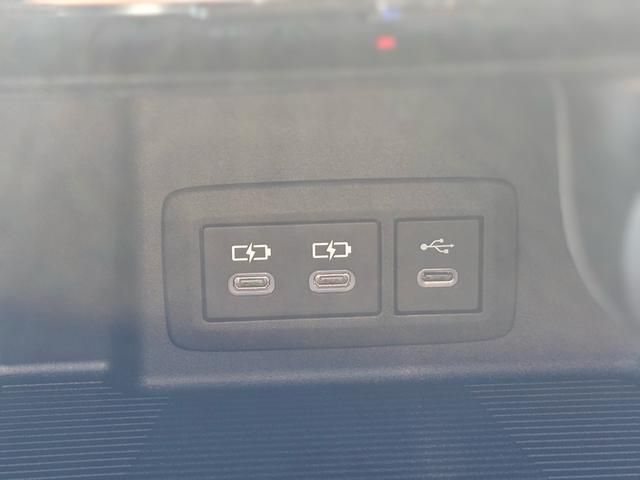 TOYOTA HARRIER HYBRID 2026 Image 31