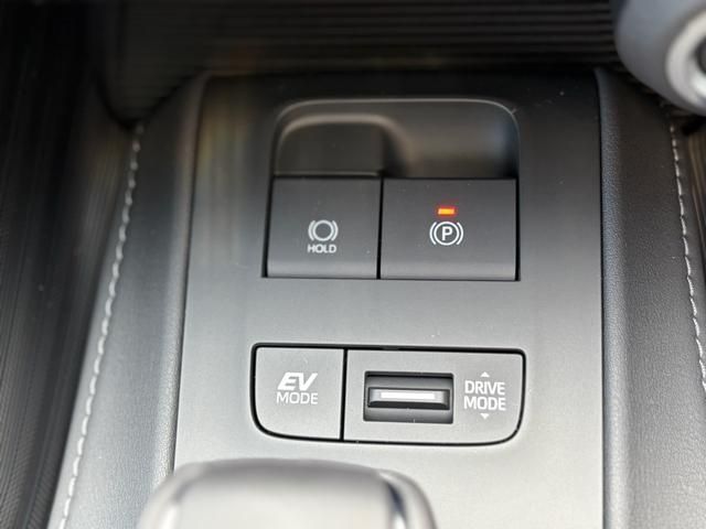 TOYOTA HARRIER HYBRID 2026 Image 31