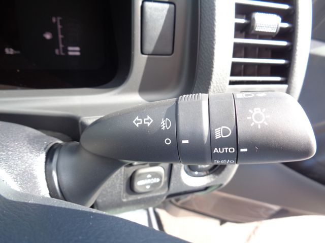 TOYOTA HIACE VAN 4WD 2026 Image 31