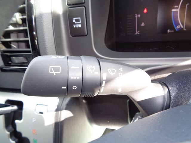 TOYOTA HIACE VAN 4WD 2026 Image 31