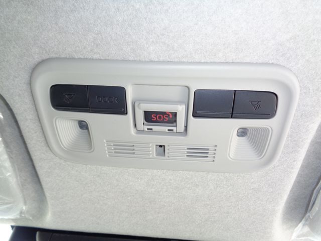 TOYOTA HIACE VAN 4WD 2026 Image 31