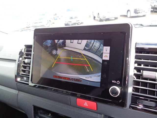 TOYOTA HIACE VAN 4WD 2026 Image 31