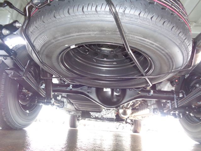 TOYOTA HIACE VAN 4WD 2026 Image 31