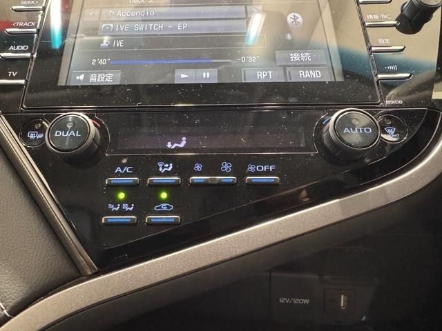 TOYOTA CAMRY HYBRID 2019 Image 31