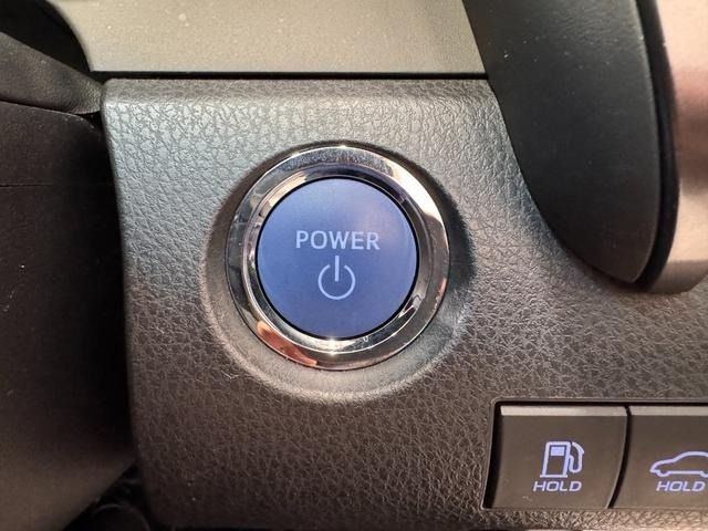 TOYOTA CAMRY HYBRID 2019 Image 31