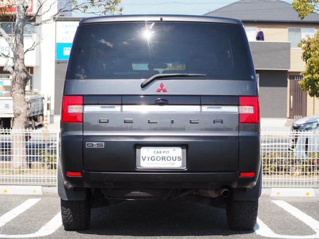 MITSUBISHI DELICA D:5 2WD 2011 Image 31