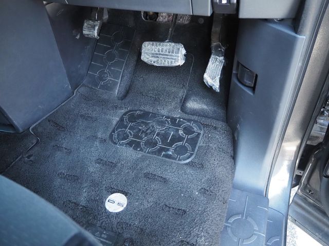 MITSUBISHI DELICA D:5 2WD 2011 Image 31