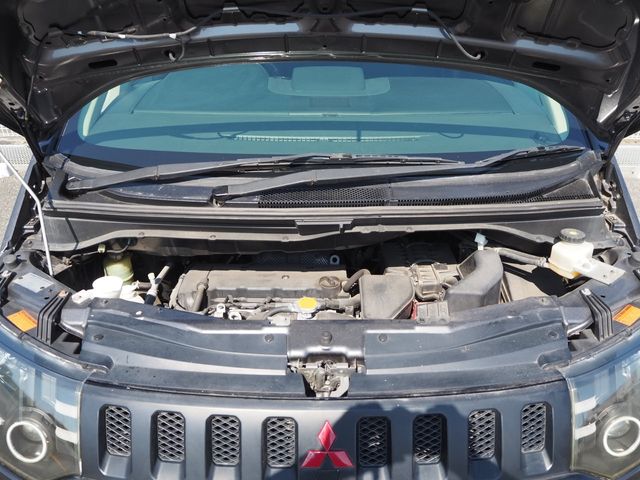 MITSUBISHI DELICA D:5 2WD 2011 Image 31