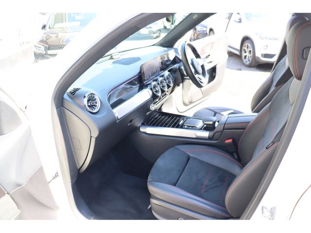 MERCEDES BENZ GLB 2021 Image 31