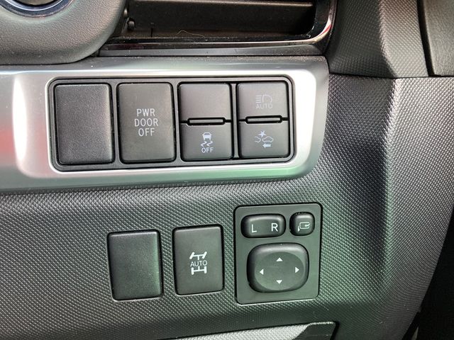 TOYOTA ESTIMA  4WD 2016 Image 31