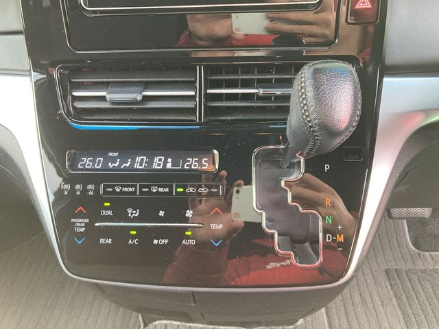 TOYOTA ESTIMA  4WD 2016 Image 31