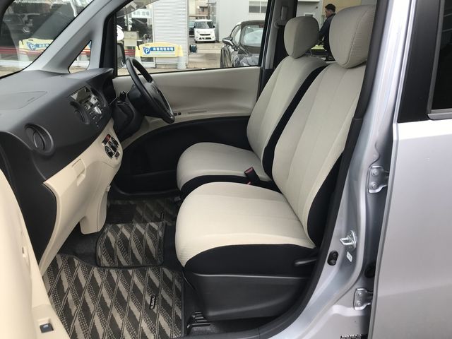 SUBARU LUCRA 4WD 2011 Image 31