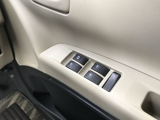 SUBARU LUCRA 4WD 2011 Image 31