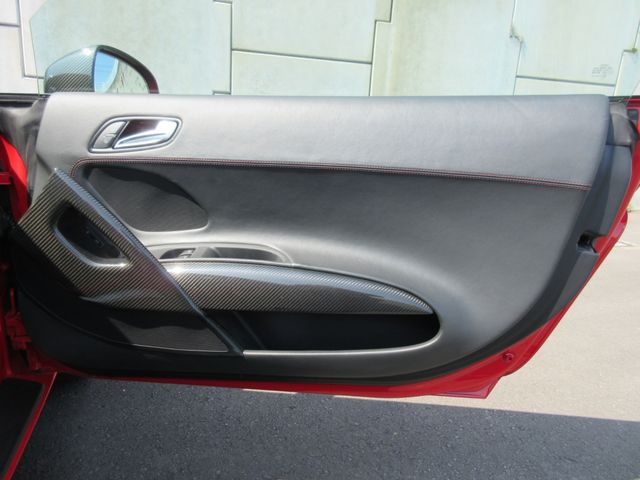 AUDI R8 2012 Image 31