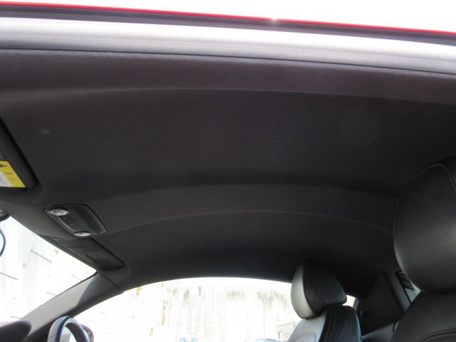 AUDI R8 2012 Image 31