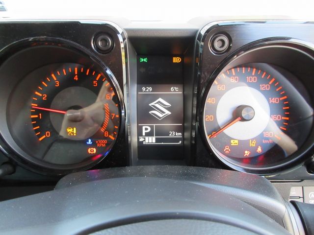 SUZUKI JIMNY NOMADE 2026 Image 31