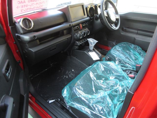 SUZUKI JIMNY NOMADE 2026 Image 31