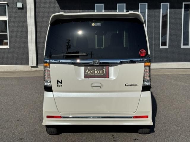 HONDA N BOX CUSTOM 2016 Image 31