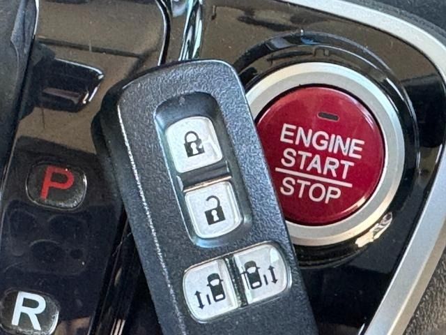 HONDA N BOX CUSTOM 2016 Image 31