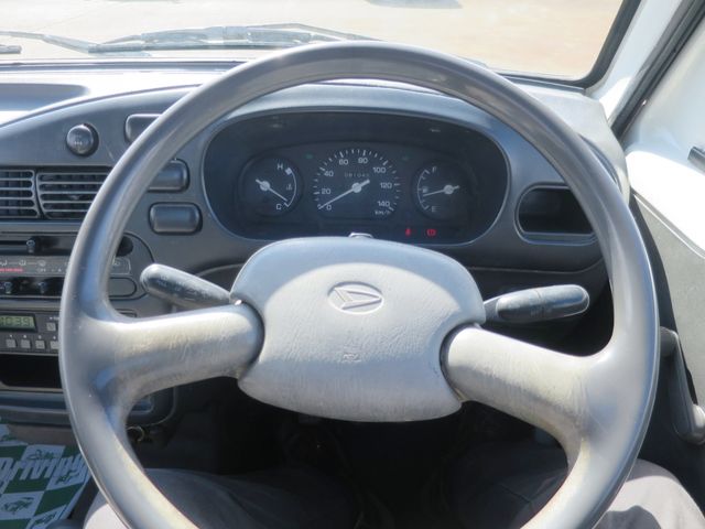 DAIHATSU HIJET TRUCK 4WD 1998 Image 31