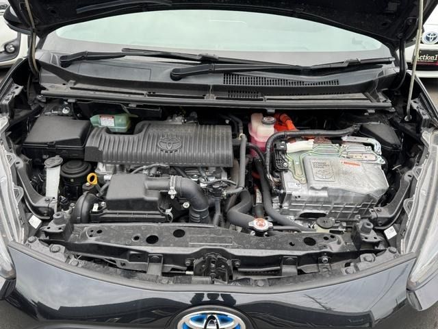 TOYOTA SIENTA HYBRID 2018 Image 31