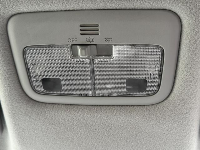 TOYOTA SIENTA HYBRID 2018 Image 31