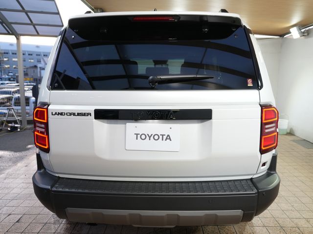 TOYOTA LANDCRUISER 250 2025 Image 31