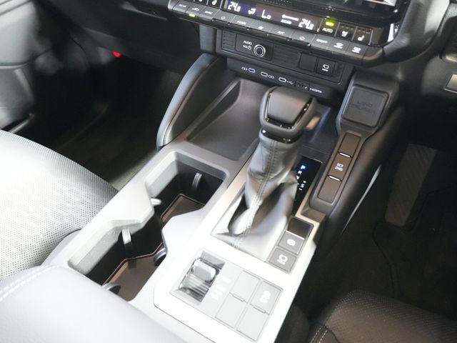 TOYOTA LANDCRUISER 250 2025 Image 31