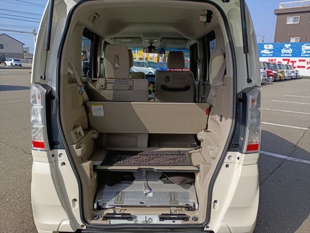 HONDA N BOX+ 4WD 2015 Image 31