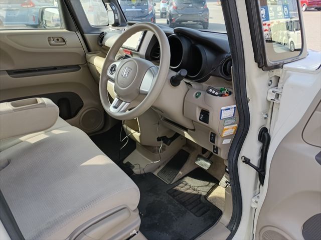 HONDA N BOX+ 4WD 2015 Image 31