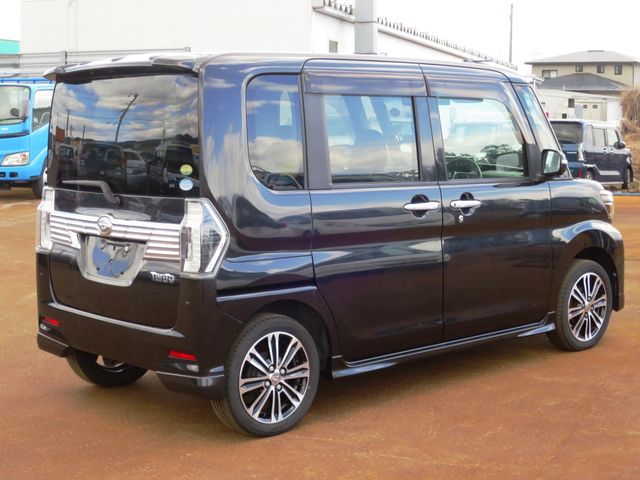 DAIHATSU TANTO CUSTOM 4WD 2016 Image 31